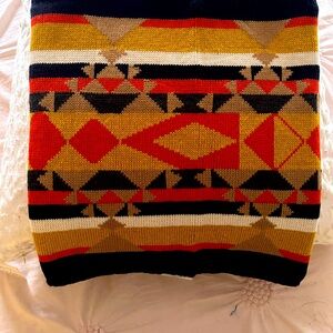 Hey y’all fall has arrived this in infinity head peace to keep you warm